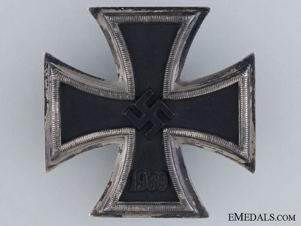 1939 First Class Iron Cross By Zimmermann In Case