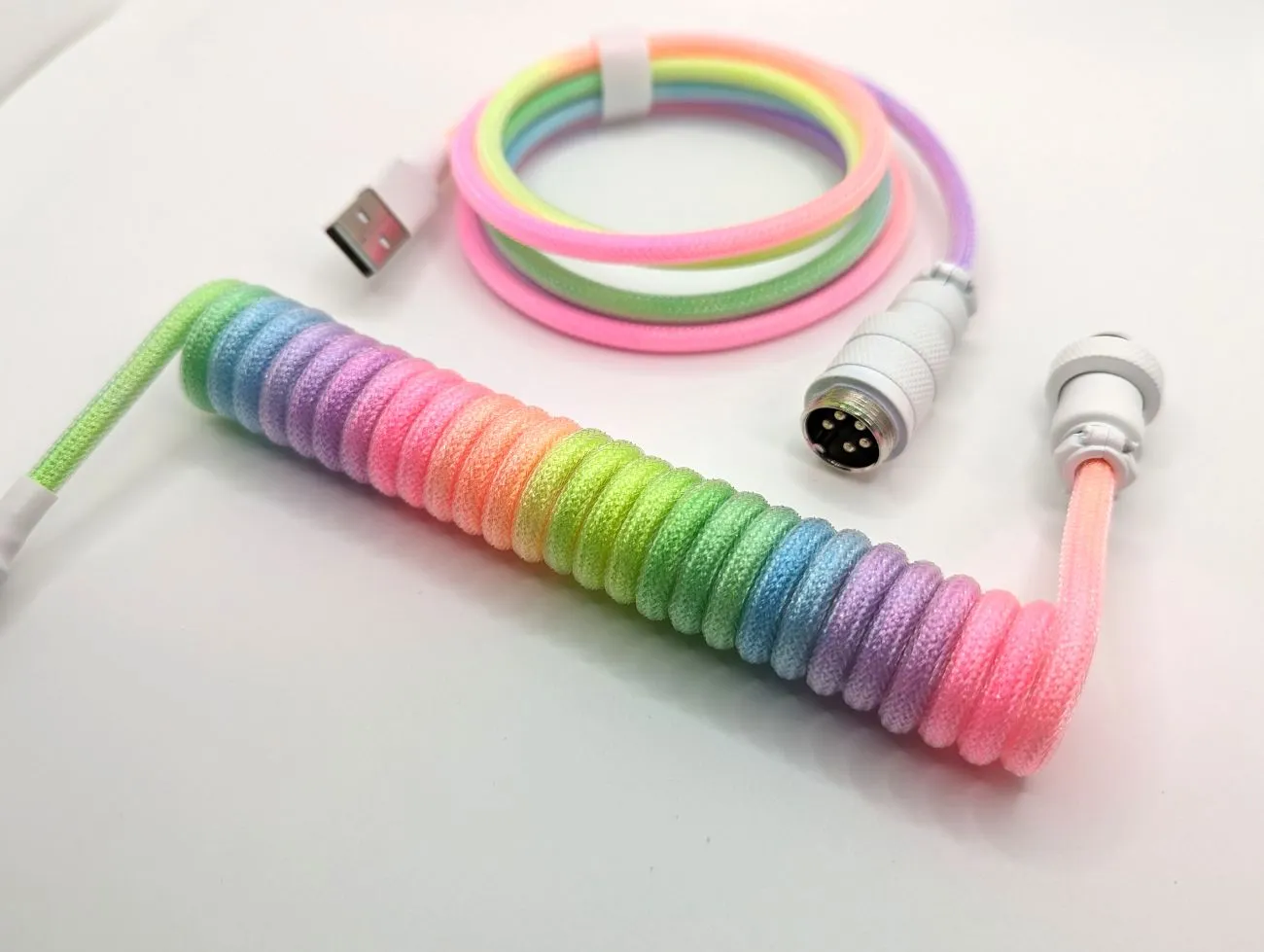 Ausmodshop Coiled Keyboard Cable - Rainbow