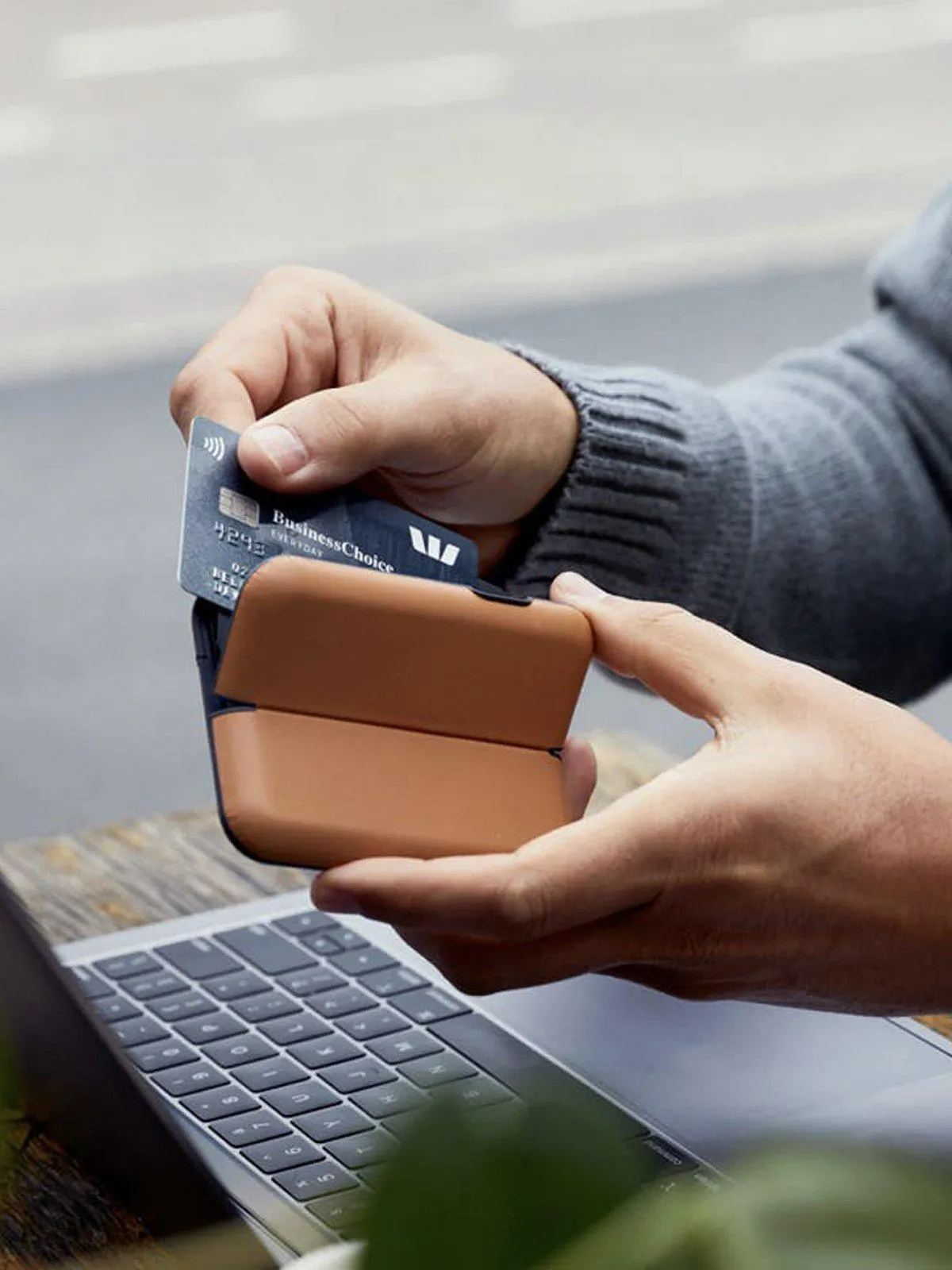 Bellroy Flip Case Wallet Basalt