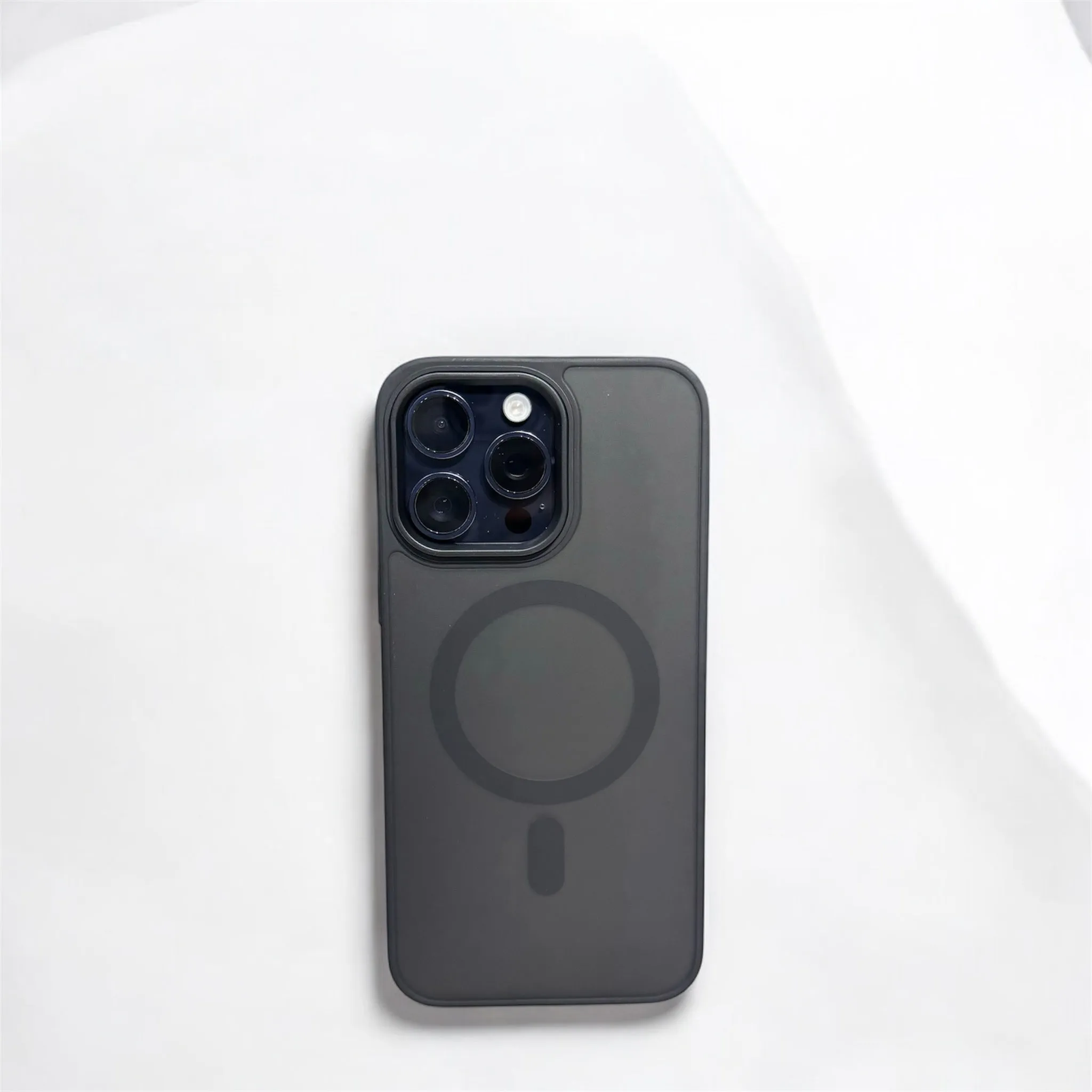 Benks MagClap™ Mist Phone Case for iPhone 15 Pro