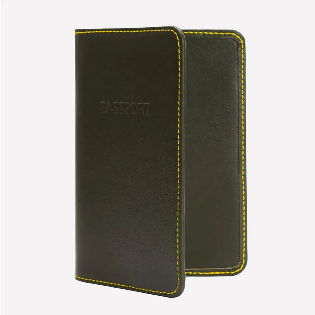 Country Life x Ettinger Passport Case