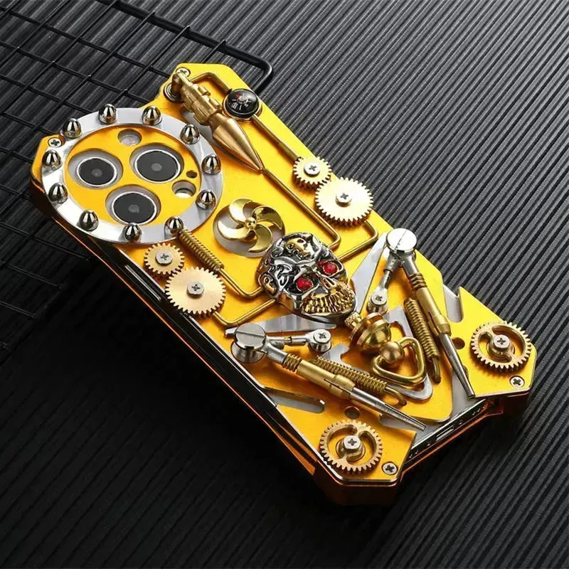 Cyberpunk Skull Mechanical Gear Case (For iPhones)