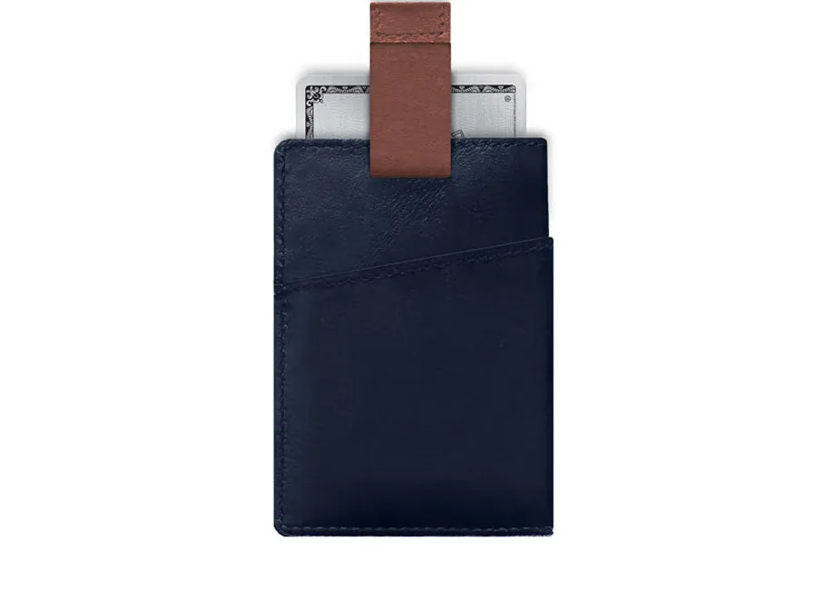 DAVEK CARDSLEEVE with pull tab for easy card access - NAVY