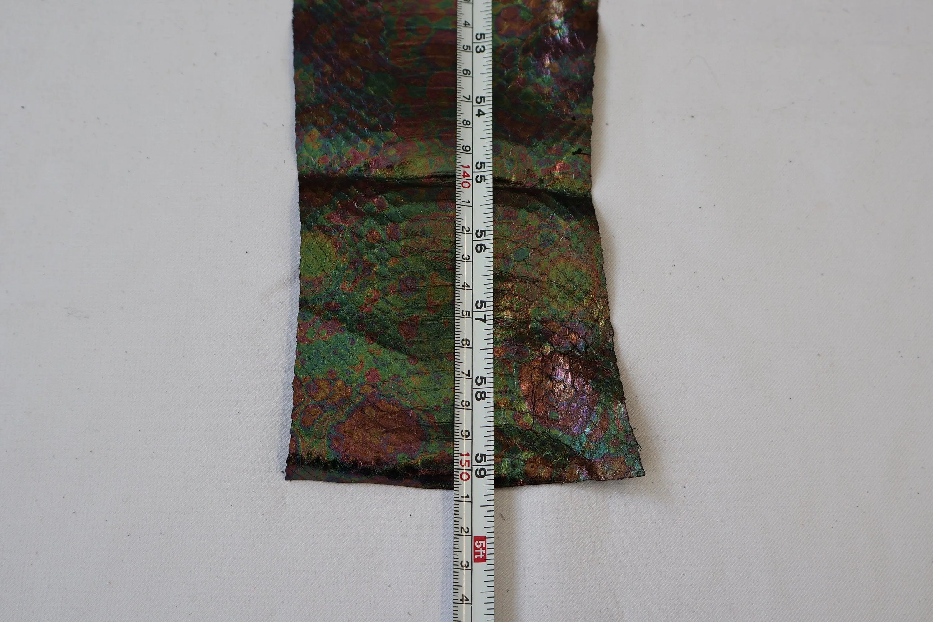 Genuine snakeskins. Real snake leather hide, thin and glossy, thickness 0,4-0,5mm (1 oz)