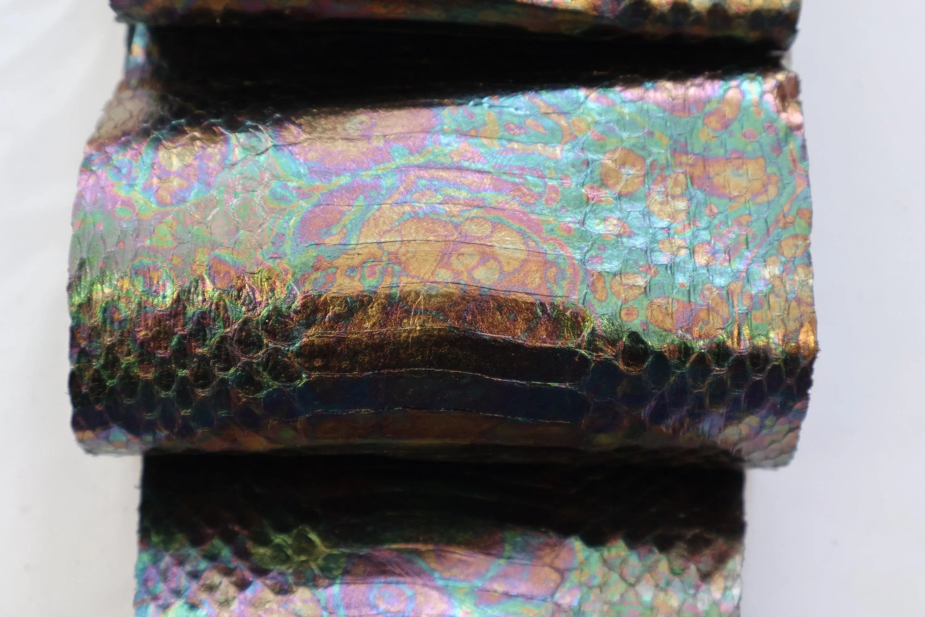 Genuine snakeskins. Real snake leather hide, thin and glossy, thickness 0,4-0,5mm (1 oz)