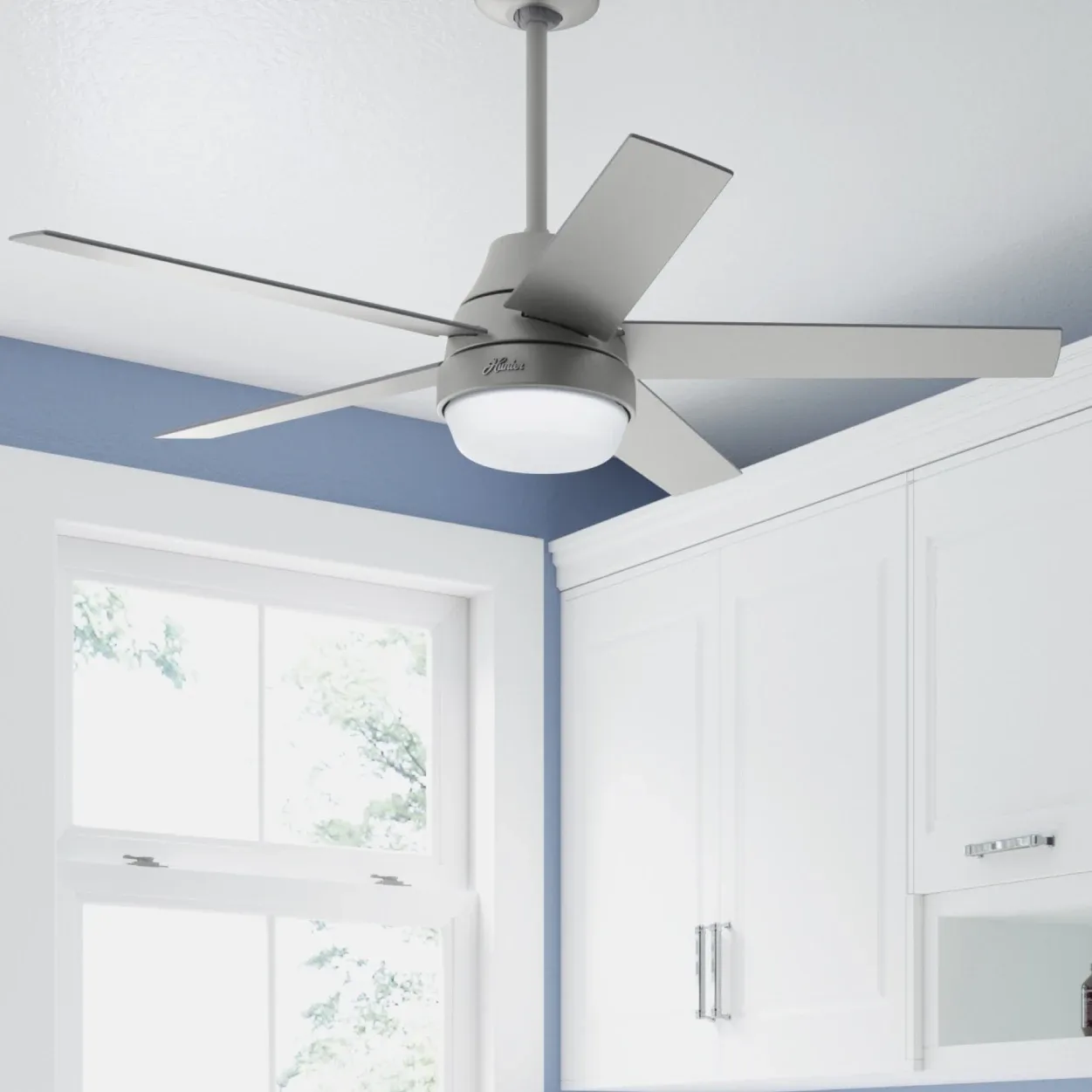 Hunter 52-inch Aerodyne Matte Silver Ceiling Fan with LED Light