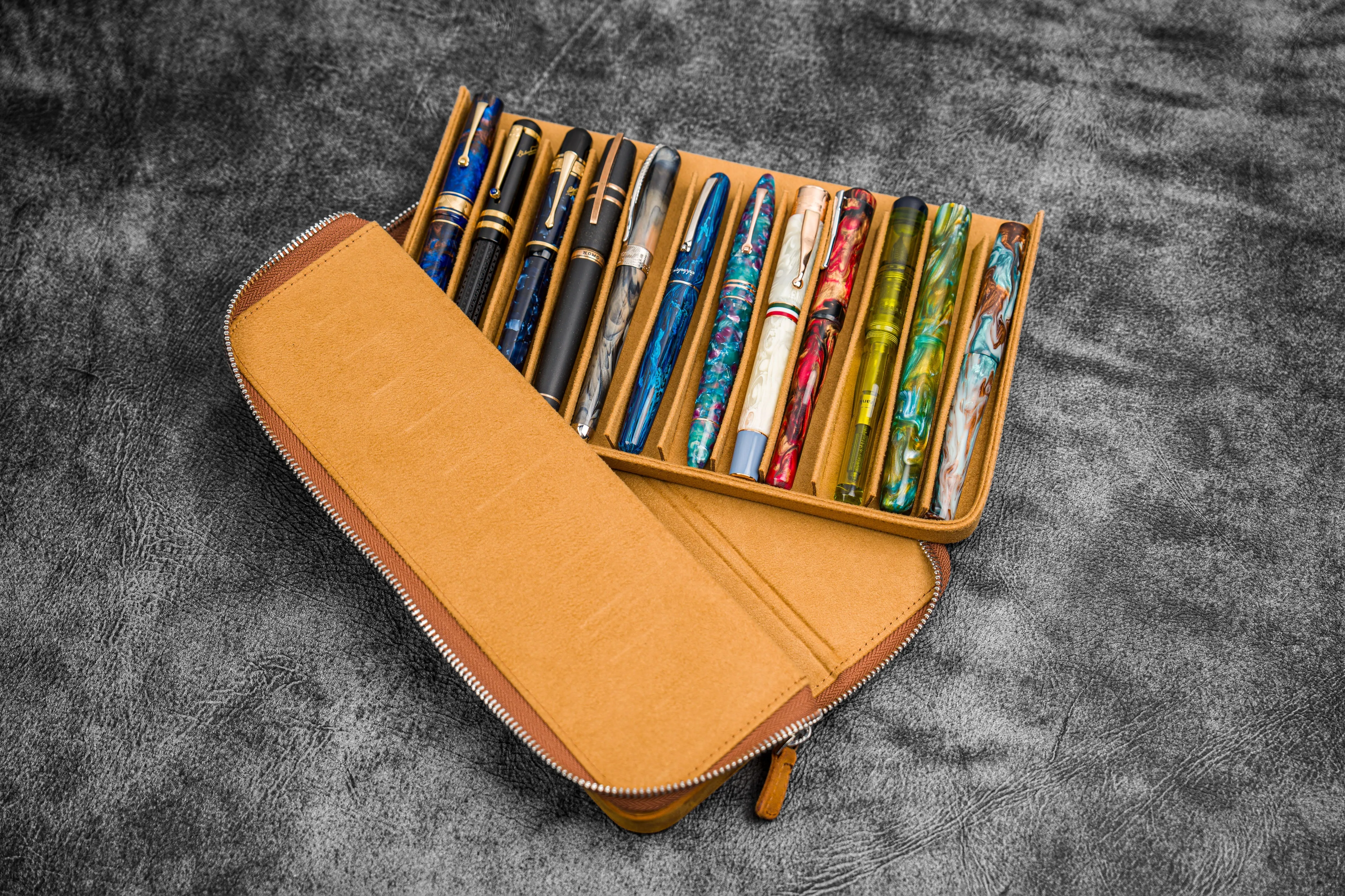 Leather Zippered Magnum Opus 12 Slots Hard Pen Case with Removable Pen Tray - Crazy Horse Brown