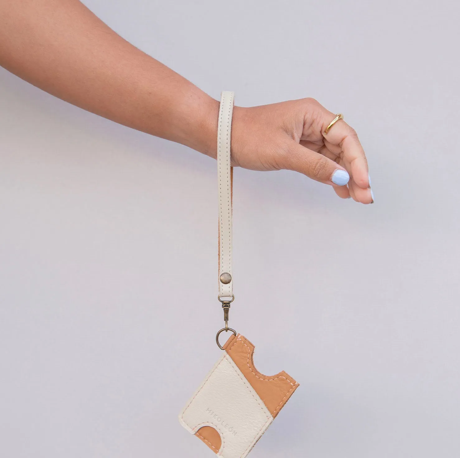 MK221366 - Bone Wristlet [Leather Bag Accessory]