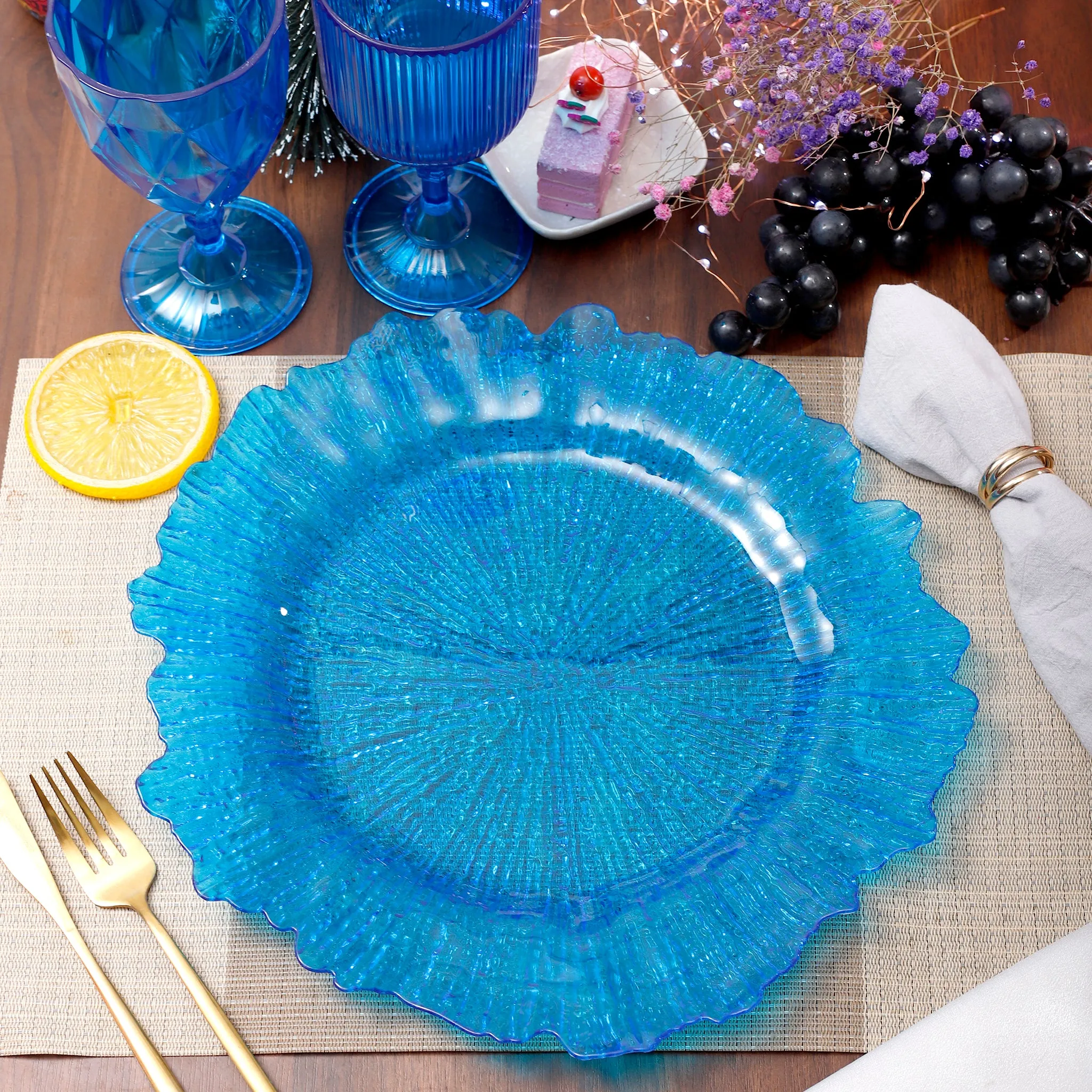 Transparent Reef Plastic Charger Plate - Blue